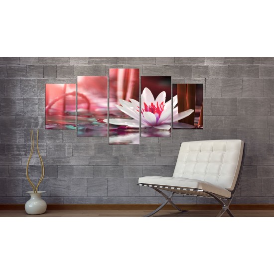 Canvas Print - Amaranthine Lotus